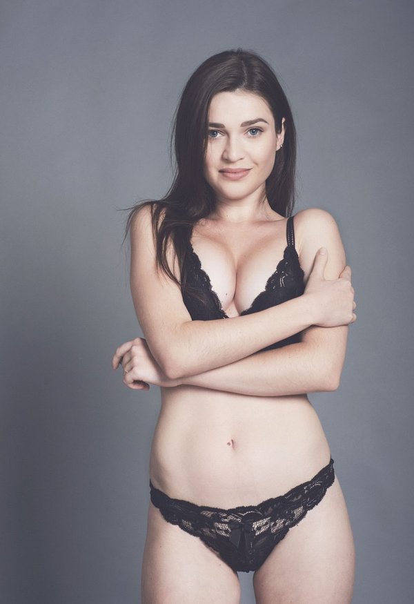 Наташа, 23 года, 2 размер груди